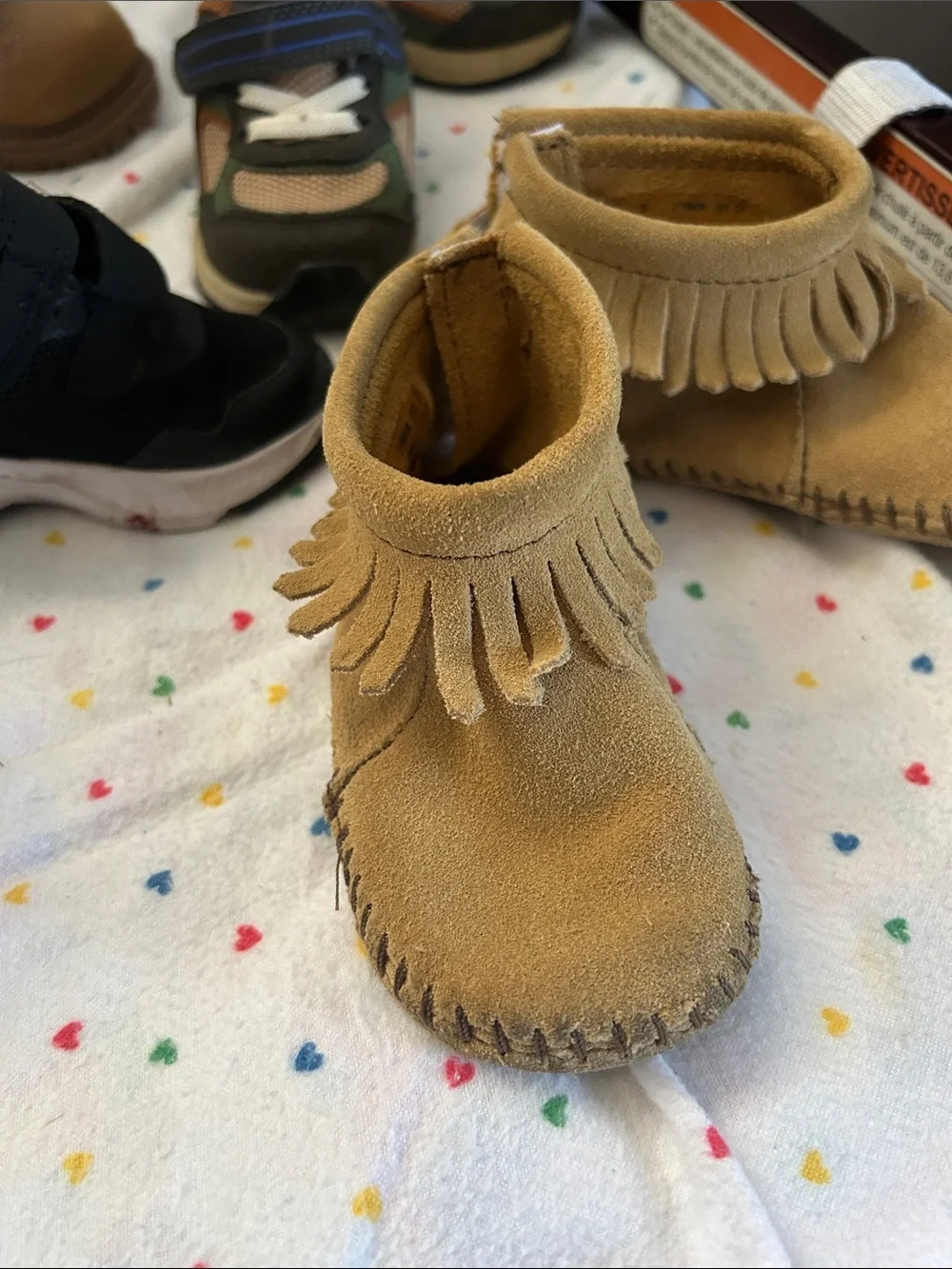 Minnetonka one shoe selling